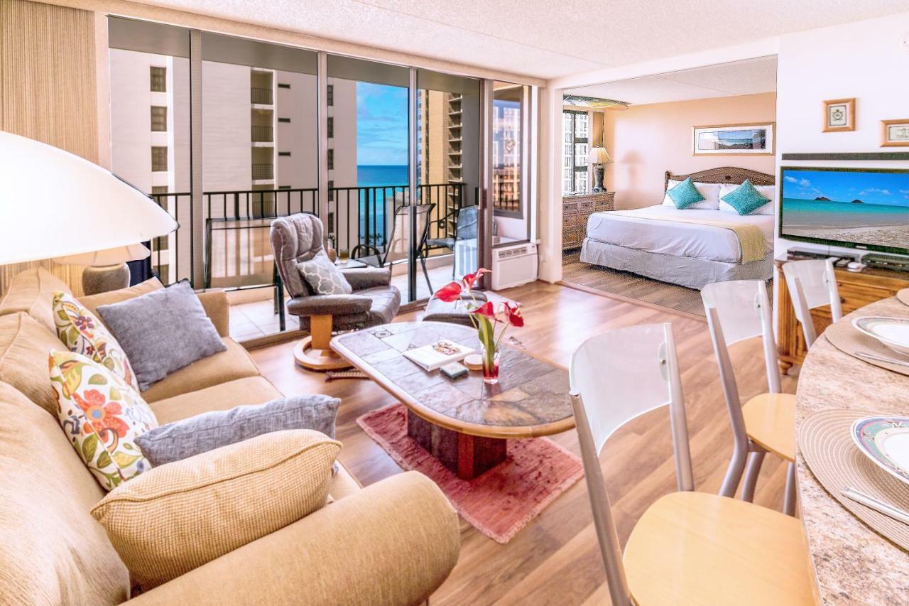 Apartment Tropical Escape, Ocean Views With Parking *