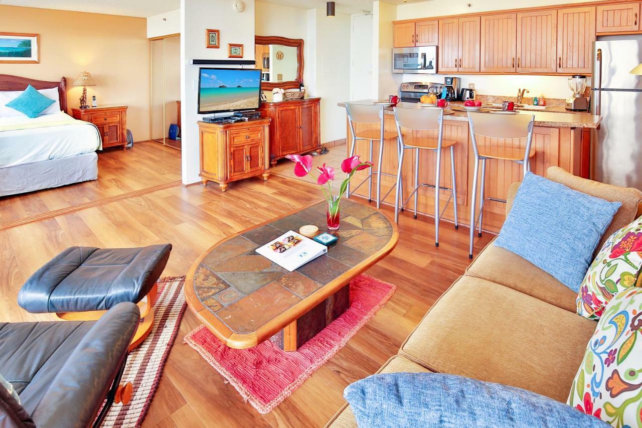 Tropical Escape, Ocean Views With Parking Apartment Honolulu