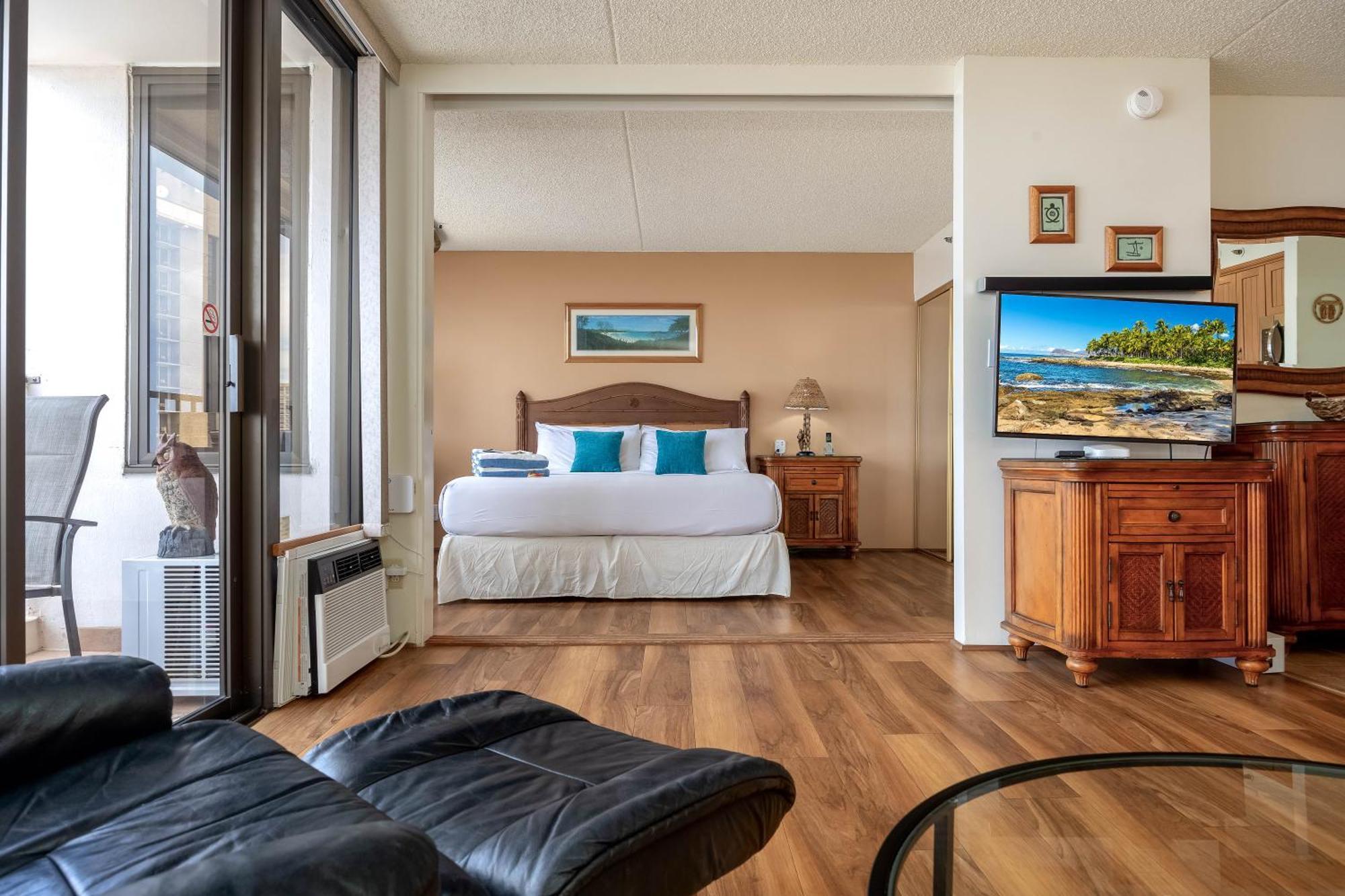 Apartment Tropical Escape, Ocean Views With Parking
